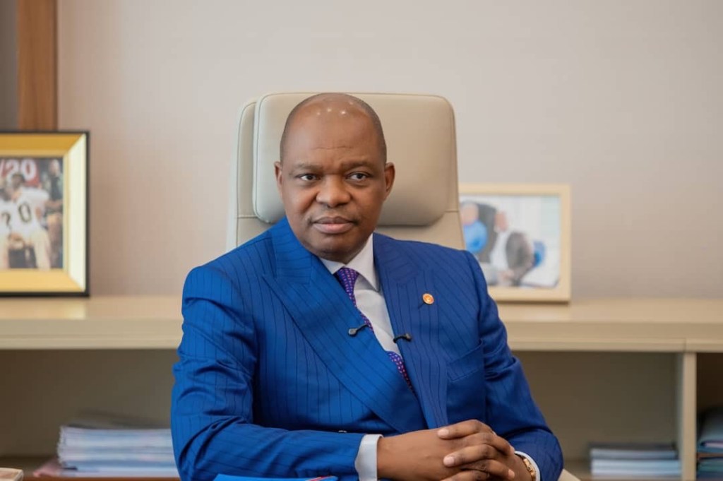 Éric Ciamanga Celebrates the Commitment and Leadership of Honorable Taupin Kabongo&nbsp;Mukengeshay