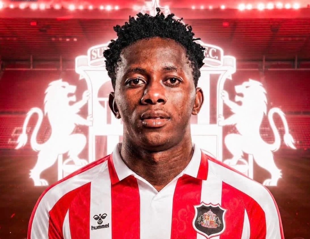 Sunderland a trouvé un accord avec le Royal Antwerp pour le transfert définitif de Jules Ahoka. Le milieu défensif congolais de 20 ans est attendu en Angleterre pour finaliser son arrivée, selon Fabrizio&nbsp;Romano.
